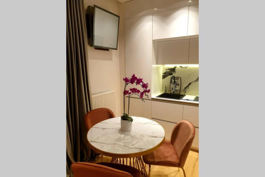 Ecostay-Serenity,Business Class Apartment By The Sea In Alimos Kalamaki Atina Dış mekan fotoğraf