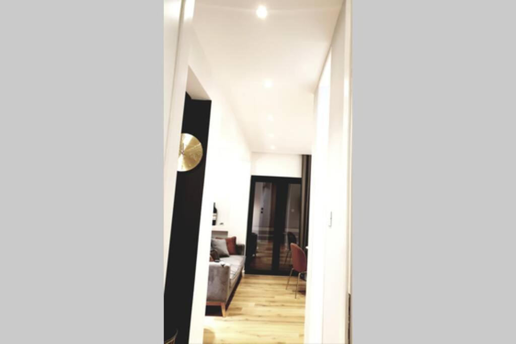 Ecostay-Serenity,Business Class Apartment By The Sea In Alimos Kalamaki Atina Dış mekan fotoğraf