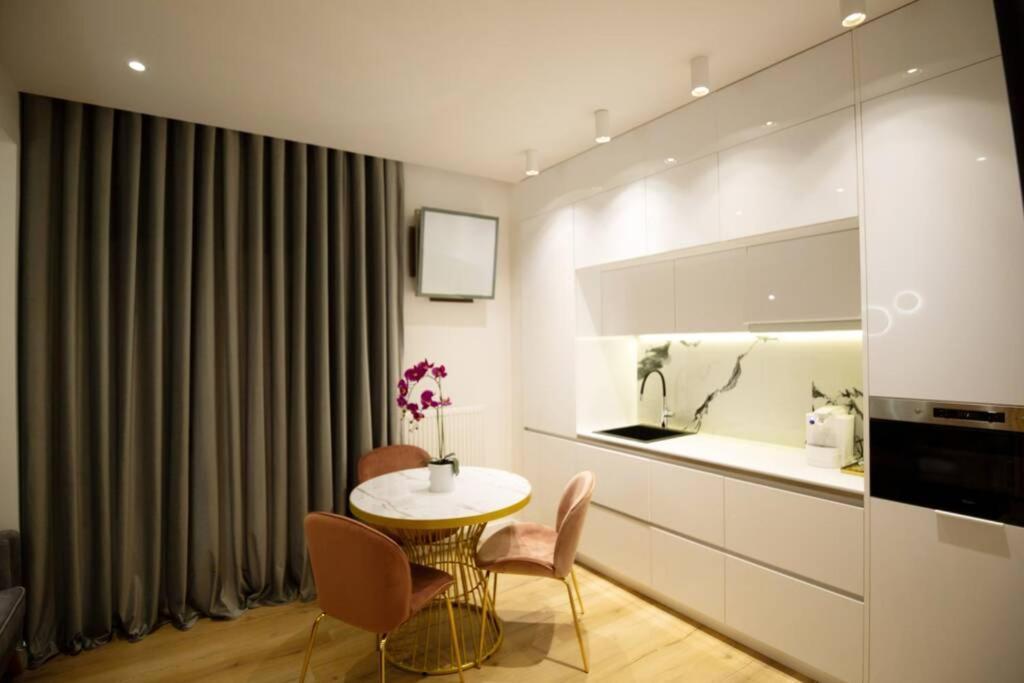 Ecostay-Serenity,Business Class Apartment By The Sea In Alimos Kalamaki Atina Dış mekan fotoğraf